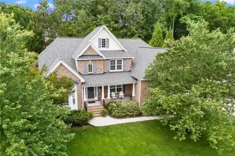 Luxury and Comfort in Cambria Cove
