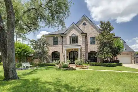 Elegant Sandalwood Residence