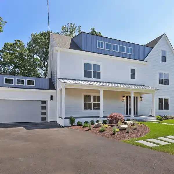 STUNNING NEW RE-BUILD WITH THOUGHTFUL DESIGN