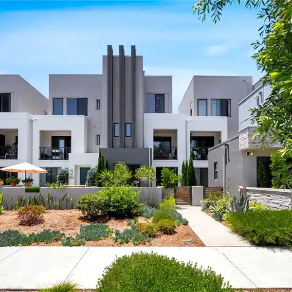 MODERN COMFORT WITH THOUGHTFUL DESIGN
