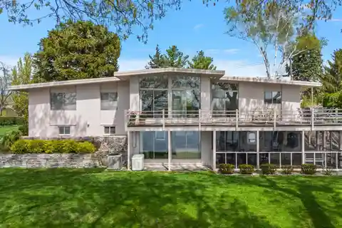 Meticulously Maintained Lakefront Property