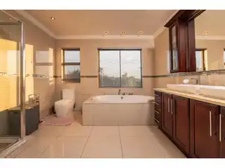 Nature-Inspired Luxury with Endless Flexibility
