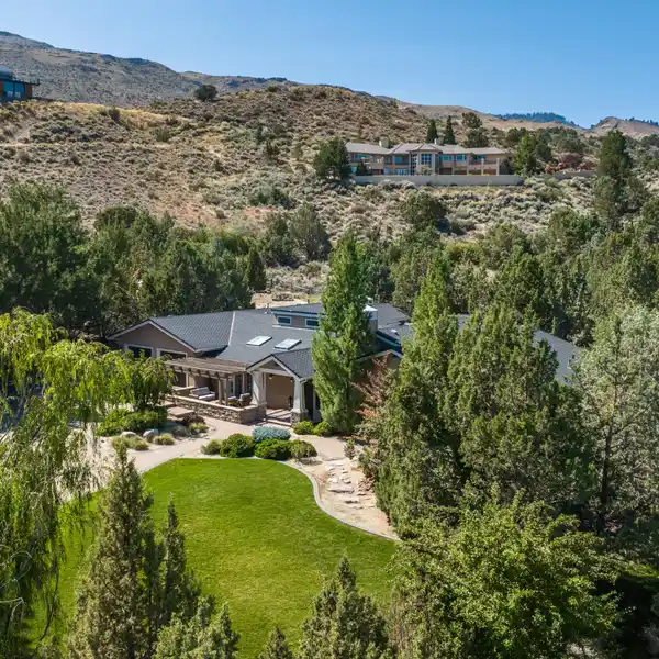 SPACIOUS SINGLE-LEVEL HOME IN SOUGHT-AFTER CAUGHLIN RANCH