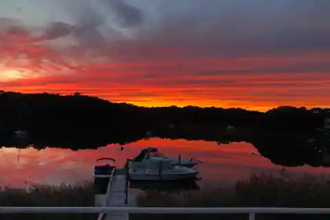 Classic Cape on Eel River