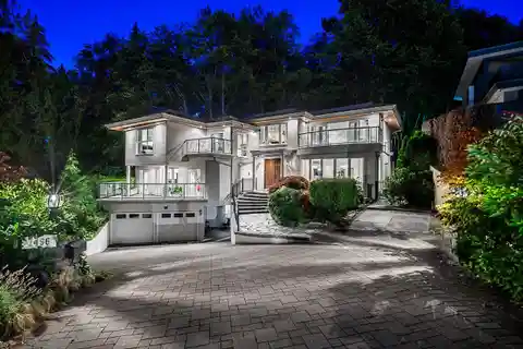 Custom Home on a Large Lot at the End of a Cul-de-sac