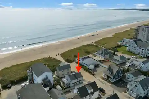 Charming Beach Cottage