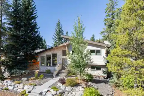 Exceptional Home with Amazing Mountain Views