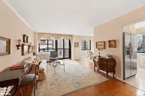 Oversized Junior-4 Home