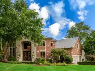 Exquisite Chef’s Kitchen with Custom Cabinetry and Appliances