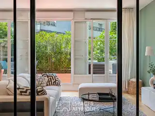 Peaceful Contemporary Townhouse