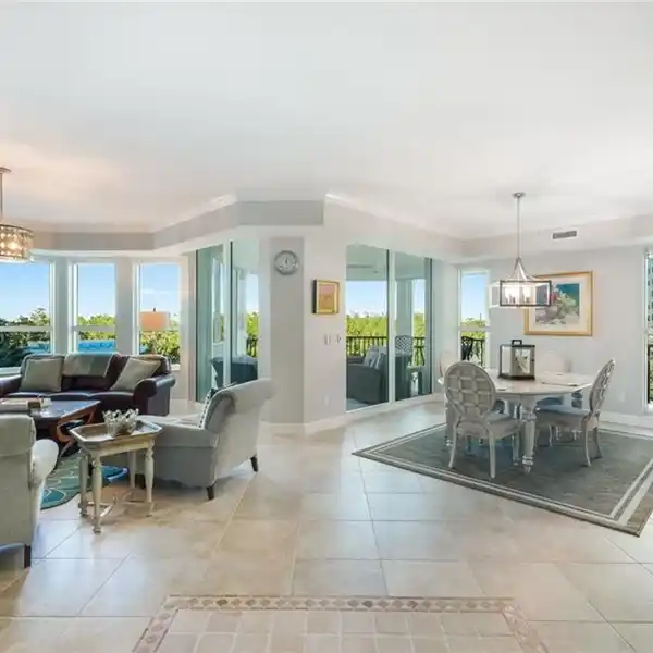 STUNNING RECENTLY RENOVATED THREE BEDROOM CONDO
