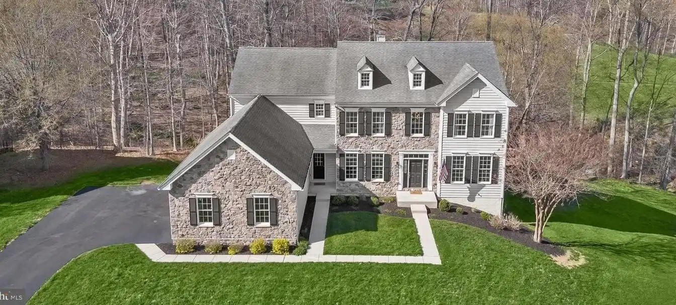 Sprawling Cedarday Estate