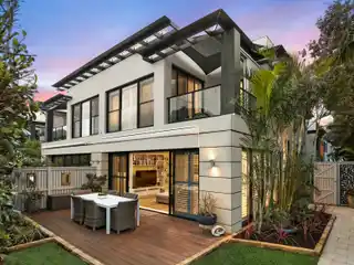Spacious Townhouse in the Exclusive Glide Complex