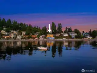 Waterfront Haven in Three Tree Point