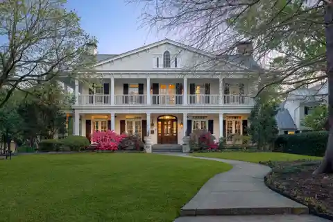 Stunning Custom Built Estate