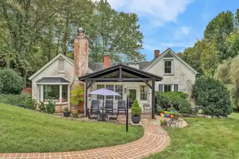 Amazing Home in the Heart of Salem