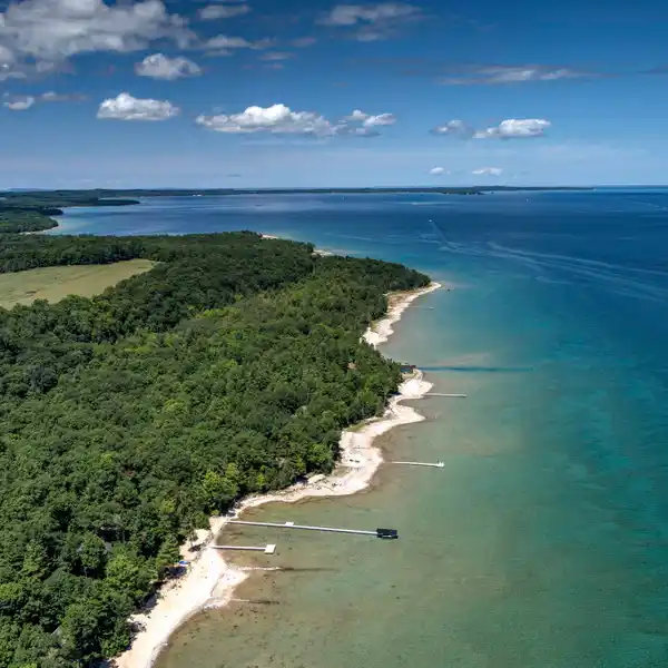 EXQUISITE HOME ON GRAND TRAVERSE BAY