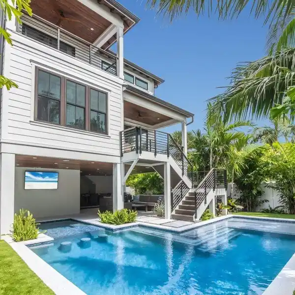 LUXE ISLAND ESCAPE