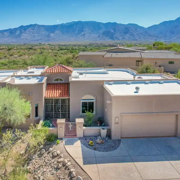 SPECTACULAR CUSTOM HOME HIGH IN DESIRABLE HIGH MESA ESTATES