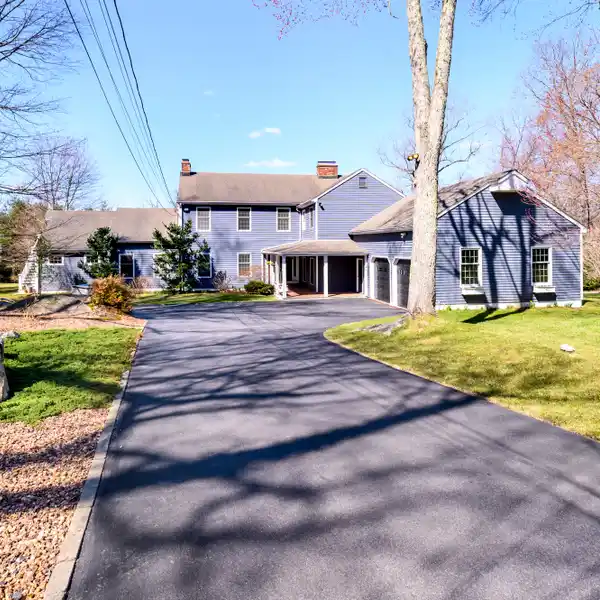 CLASSIC ELEGANCE WITH MODERN COMFORTS