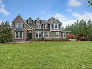 Grand Home in Meadows at Lake Sawyer