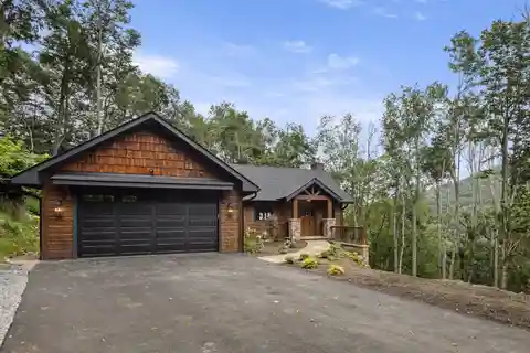 Stunning Modern Log Home