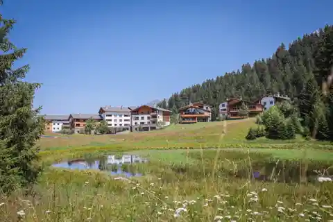 Stunning Vacation Residence at PrivÀ Alpine Lodge Lenzerheide