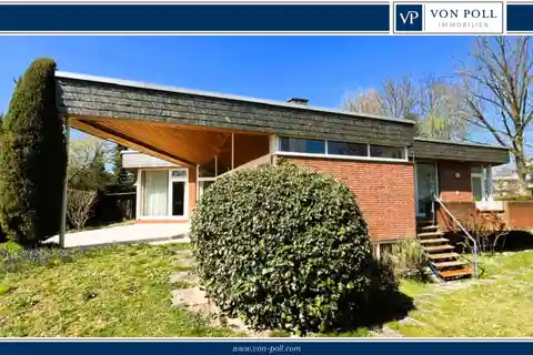 Unique Architect's Villa in a Sought-after Location