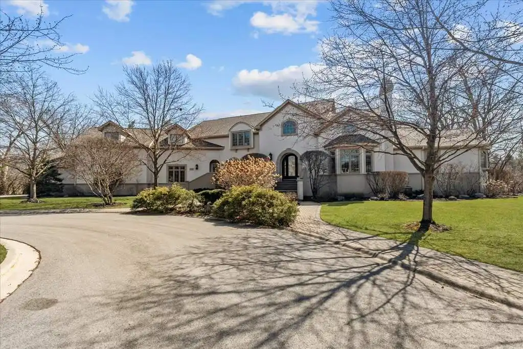 Spacious Custom Home in the Desirable Thorngate Subdivision