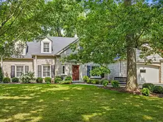 Gorgeous Kenilworth Gem