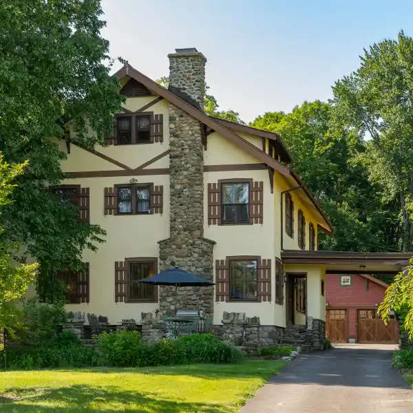 ELEGANT AND METICULOUSLY MAINTAINED ARTS & CRAFTS HOME