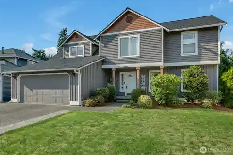 Light and Bright Home on a Quiet Cul-De-Sac