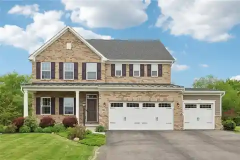 Thoughtfully Designed Luxury Estate