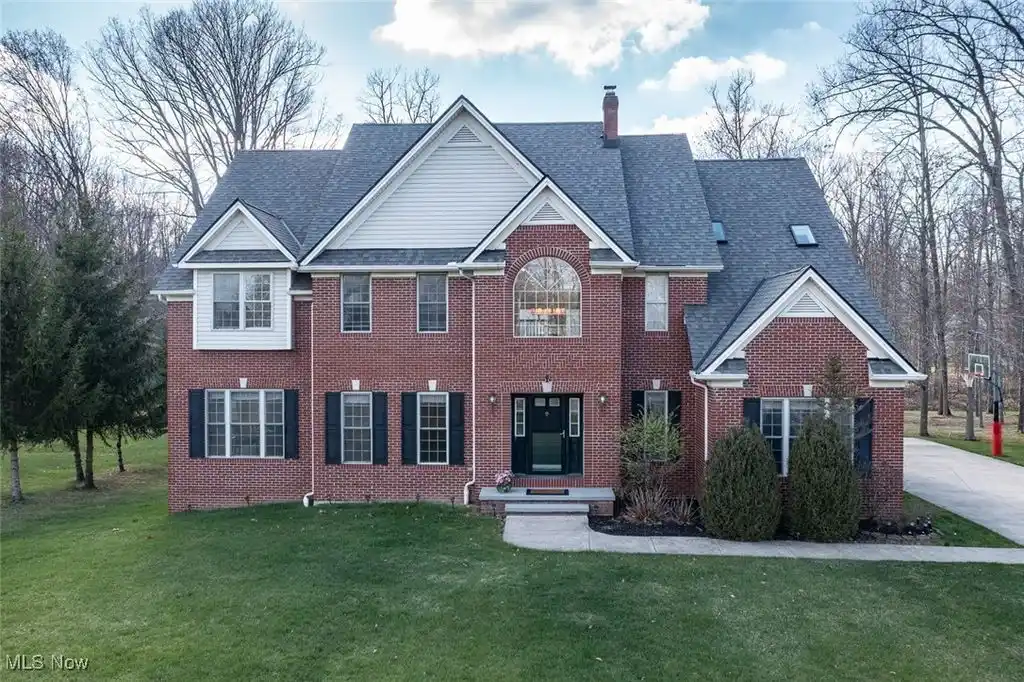 Impressive Custom Home in Preserve