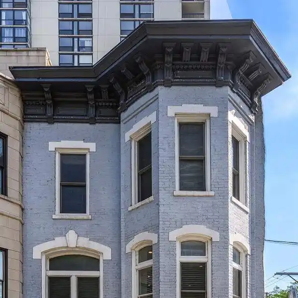 SPECTACULAR GOLD COAST ROWHOME