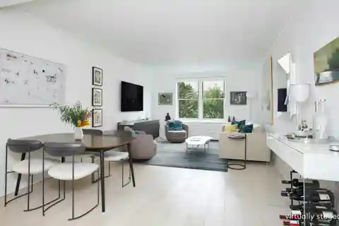 Turnkey Two Bedroom Near Central Park