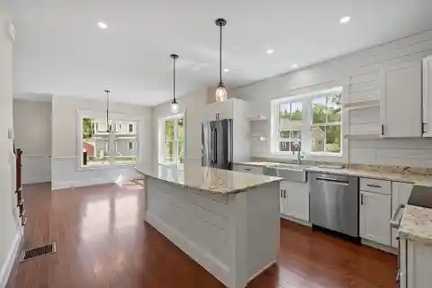 Energy-Efficient New Construction Residence