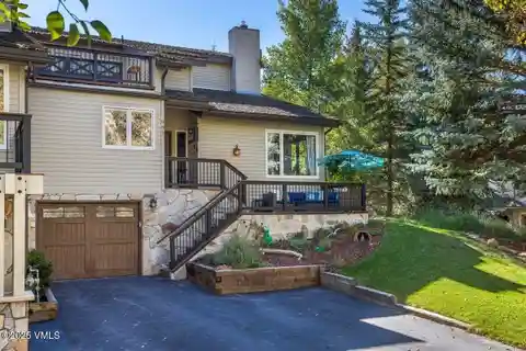 Thoughtfully Designed Duplex with an Ideal Plan
