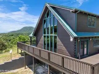 Magnificent Log Cabin Home