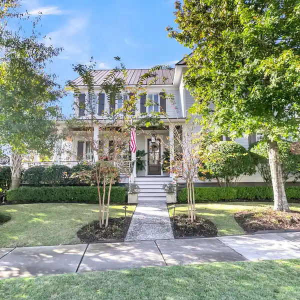 CUSTOM HOME ON DANIEL ISLAND WITH FULL GOLF MEMBERSHIP