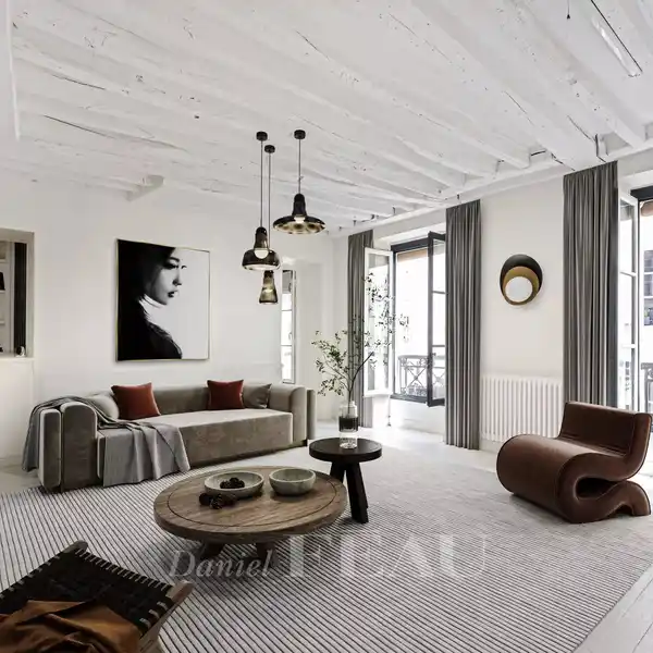 HISTORIC APARTMENT WITH SUNLIT ELEGANCE