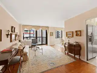 Oversized Junior-4 Home
