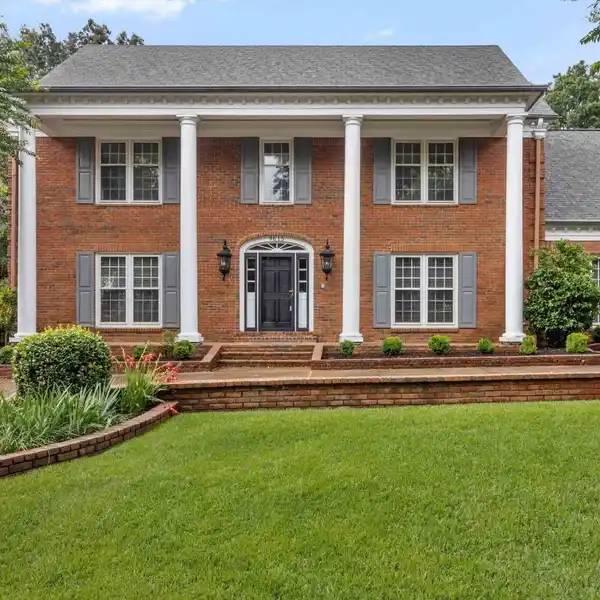 MAGNIFICENT FIVE-BEDROOM HOME