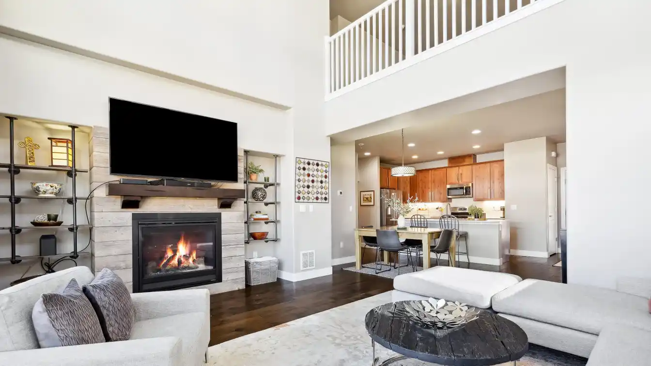 Beautifully Designed Duplex in Soleil Homes