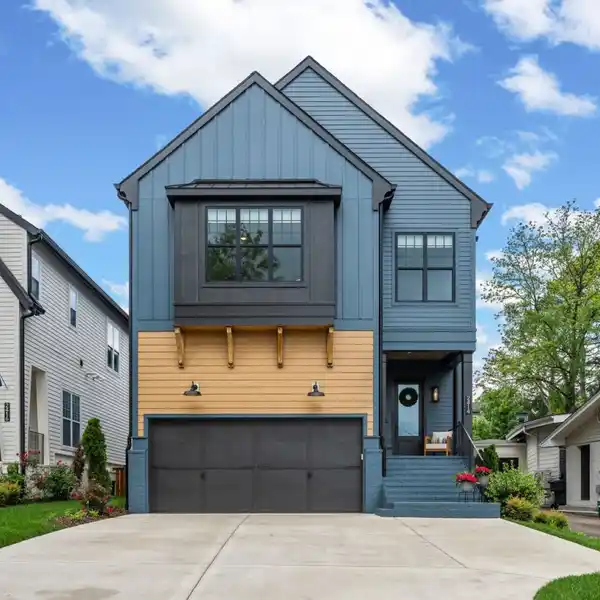 IMMACULATE HOME WITH PREMIUM APPLIANCES