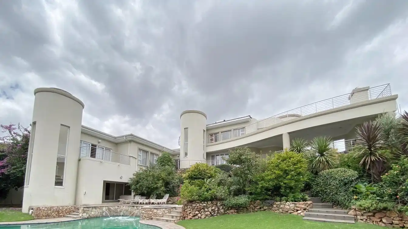Grand Villa-type Residence with Spectacular Views