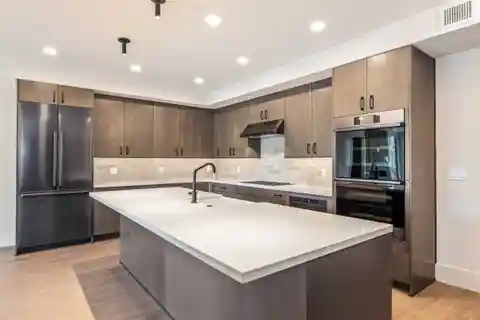 Stylish Home at the Base of Mount Royal