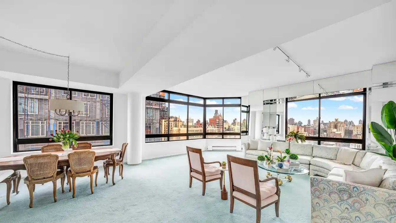 Spacious High-floor Corner Home