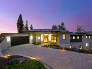 Skyfarm Luxury Estate