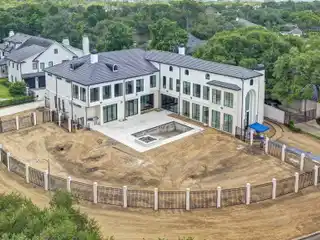 Amazing New Construction Residence in Tanglewood